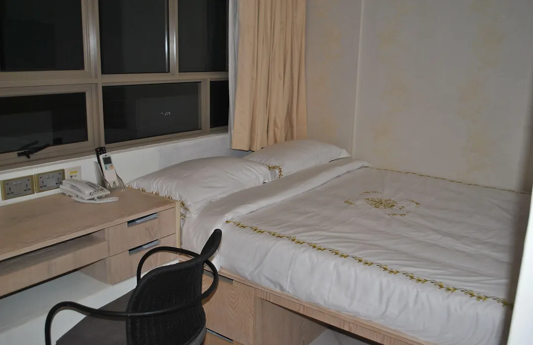 Jayleen Clarke Quay Hotel-1